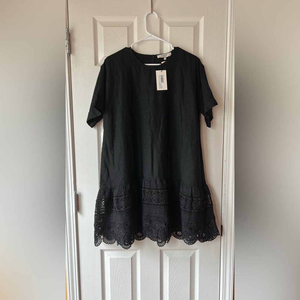 SEA New York Black Rosina Embroidery Short Sleeve Tunic - Picture 2 of 2